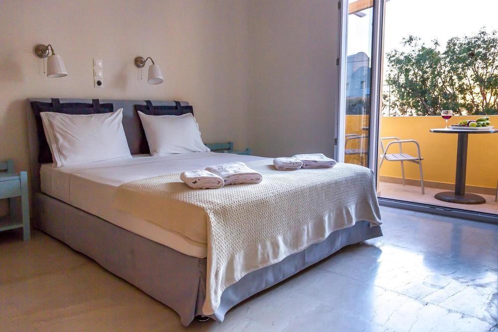 Zorbas Hotel Santorini Pyrgos Kallistis Exterior photo